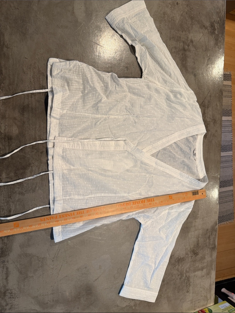 Lightweight White V-Neck Tie-Waist Blouse